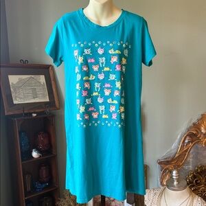 NIGHTSHIRT WITH CATS TEAL SIZE SMALL TO MEDIUM
